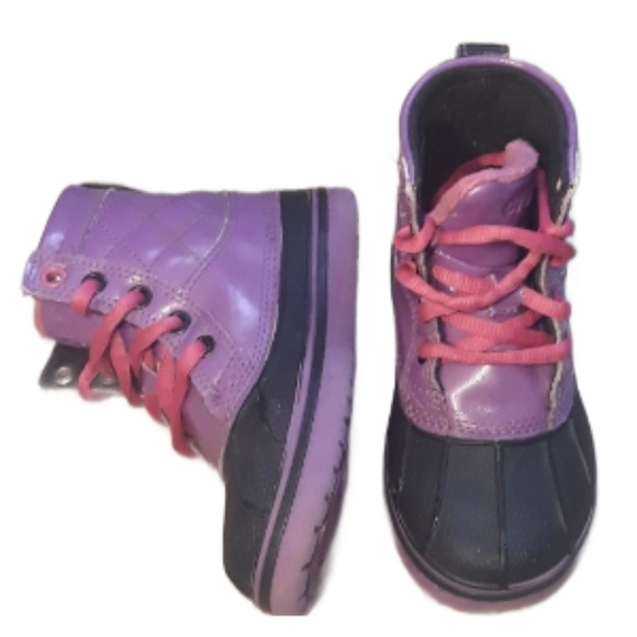 Crocs Girls AllCast Patent Duck Boots - Size C11 Purple / Black Boots - Picture 2 of 11